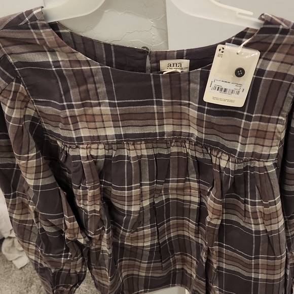 Brand new blouse - Picture 4 of 4